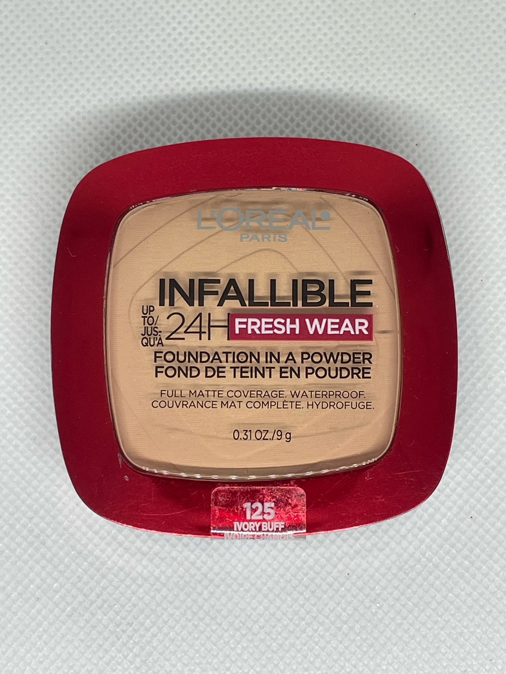 L'Oreal Infallible 24H Fresh Wear Foundation In A Powder Ivory Buff 0.31oz / 9g.